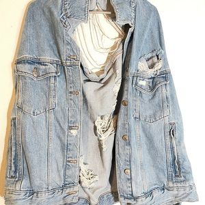 TOPSHOP RIPPED JEAN JACKET